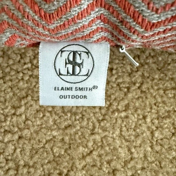 Elaine Smith Designer Outdoor Lumbar Pillow 12x20 Coral Gray NWOT - Picture 5 of 5
